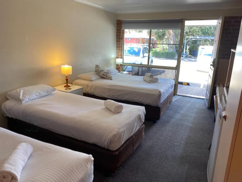 Lake Macquarie Motor Inn Белмонт Екстер'єр фото